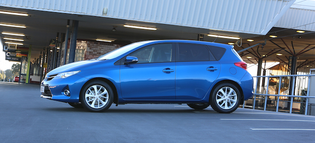 Corolla Hatch GLX in Tidal Blue - by taxi stand profile