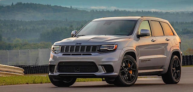 2020-Jeep-Grand-Cherokee-in-grey-parked-on-race-test-track